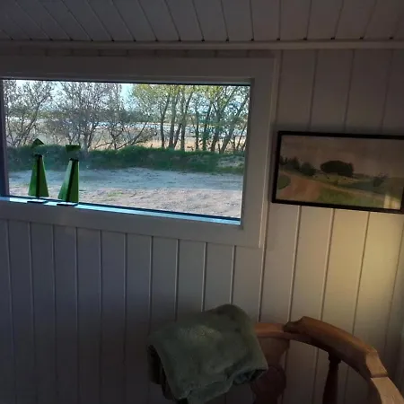Casa vacanze One-of-a-kind Waterfront Wooden House *