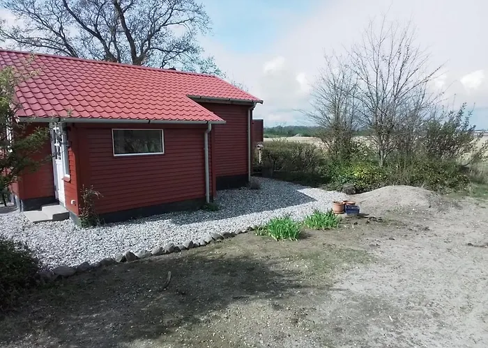 Ferienhaus One-of-a-kind Waterfront Wooden House *